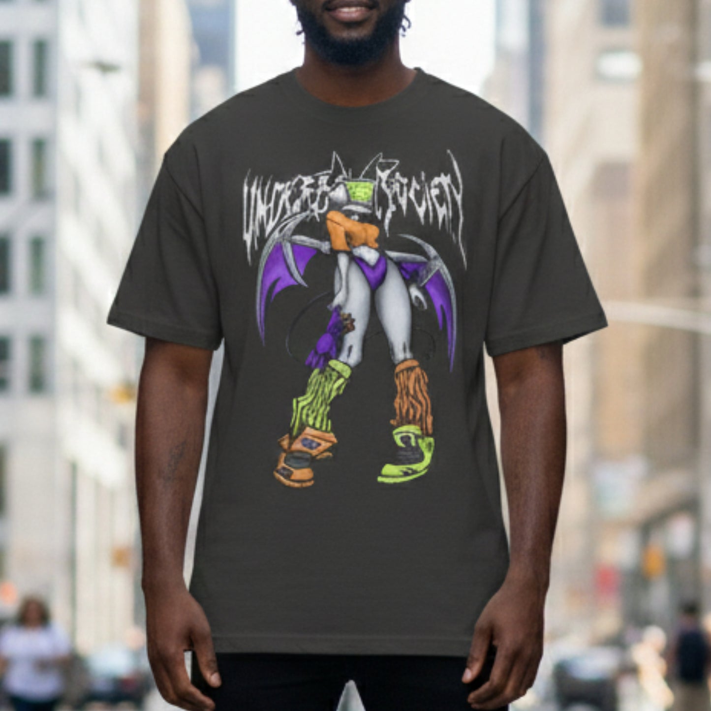 WINGED V // BOXED TEE